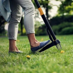 Fiskars Xact Unkrautstecher, Schwarz/orange, Länge 100 Cm 23 Fiskars Xact Unkrautstecher, Schwarz/orange, Länge 100 Cm -Günstiges Gartenambiente Geschäft 0920100957 Xact Unkrautstecher 10 105481