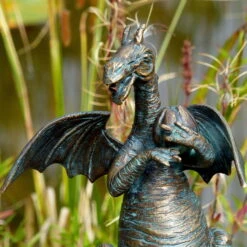 Rottenecker Bronze-Drache Mit Walnuss, Wasserspeiend, 29 X 19 X 11 Cm -Günstiges Gartenambiente Geschäft 0980306260 Drache mit Walnuss H29xB19xL11cm 75589