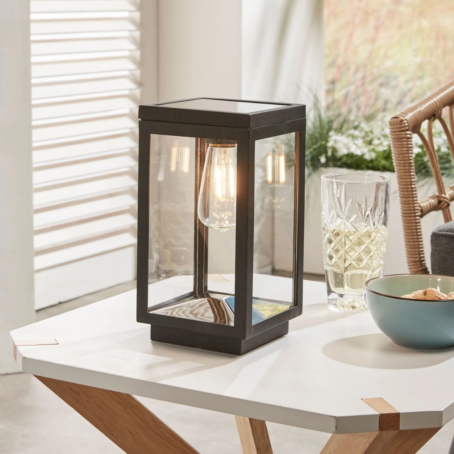 Solar-Tischleuchte 'Amsterdam', Schwarz, Ø 12 X H 22 Cm 1 Solar-Tischleuchte 'Amsterdam', Schwarz, Ø 12 X H 22 Cm