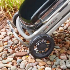 Weber Gasgrill Traveler, Schwarz -Günstiges Gartenambiente Geschäft 3920200322 Gasgrill Traveler Weber Traveler 3