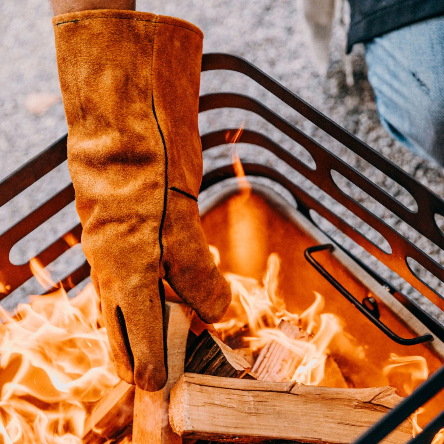 Grillhandschuhe, Höfats, Braun, Schwarz, Velourleder 3 Grillhandschuhe, Höfats, Braun, Schwarz, Velourleder – Bild 3