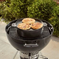 Weber 2-in-1 Dutch Oven, Schwarz, Metall 8 Weber 2-in-1 Dutch Oven, Schwarz, Metall -Günstiges Gartenambiente Geschäft 3920502000 CRAFTED 2in1 Dutch Oven 4 105145